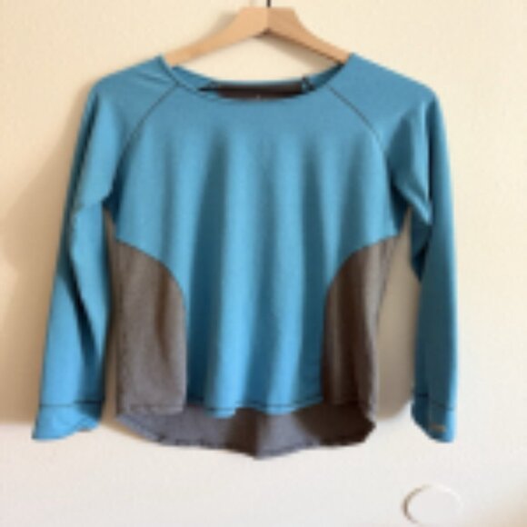 Cuddle Duds Sport Base Layer Tee Women’s  SZ M Long Sleeve Shirt Gray & Teal - Picture 1 of 11